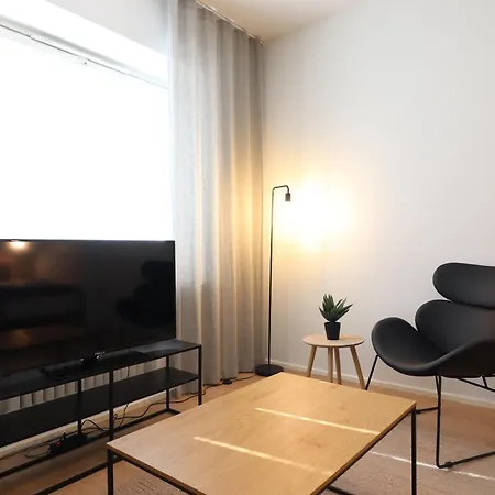 Forenom Serviced Kristianinkatu 公寓 *